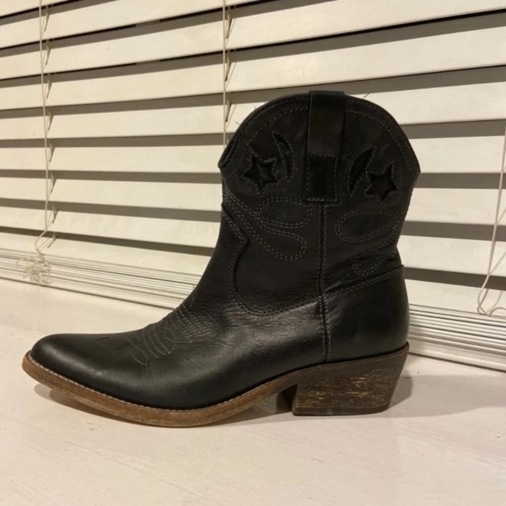 Zigi Soho Womens Ankle Cowboy Boots 7